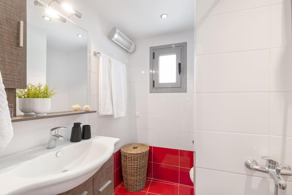 Van Louis Place Vathi  Exterior photo