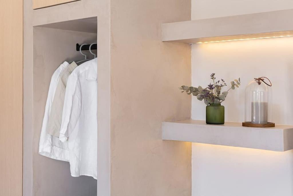 Van Louis Place Vathi  Exterior photo